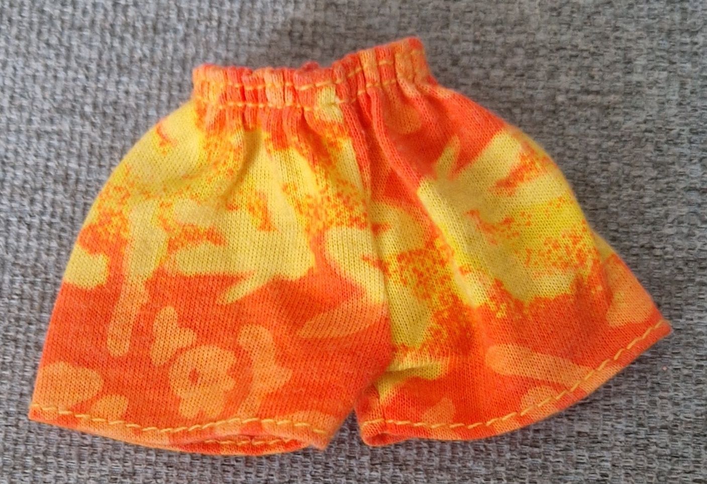 Puppen: short pour Barbie  – Gebraucht aus Couvet von Pioune