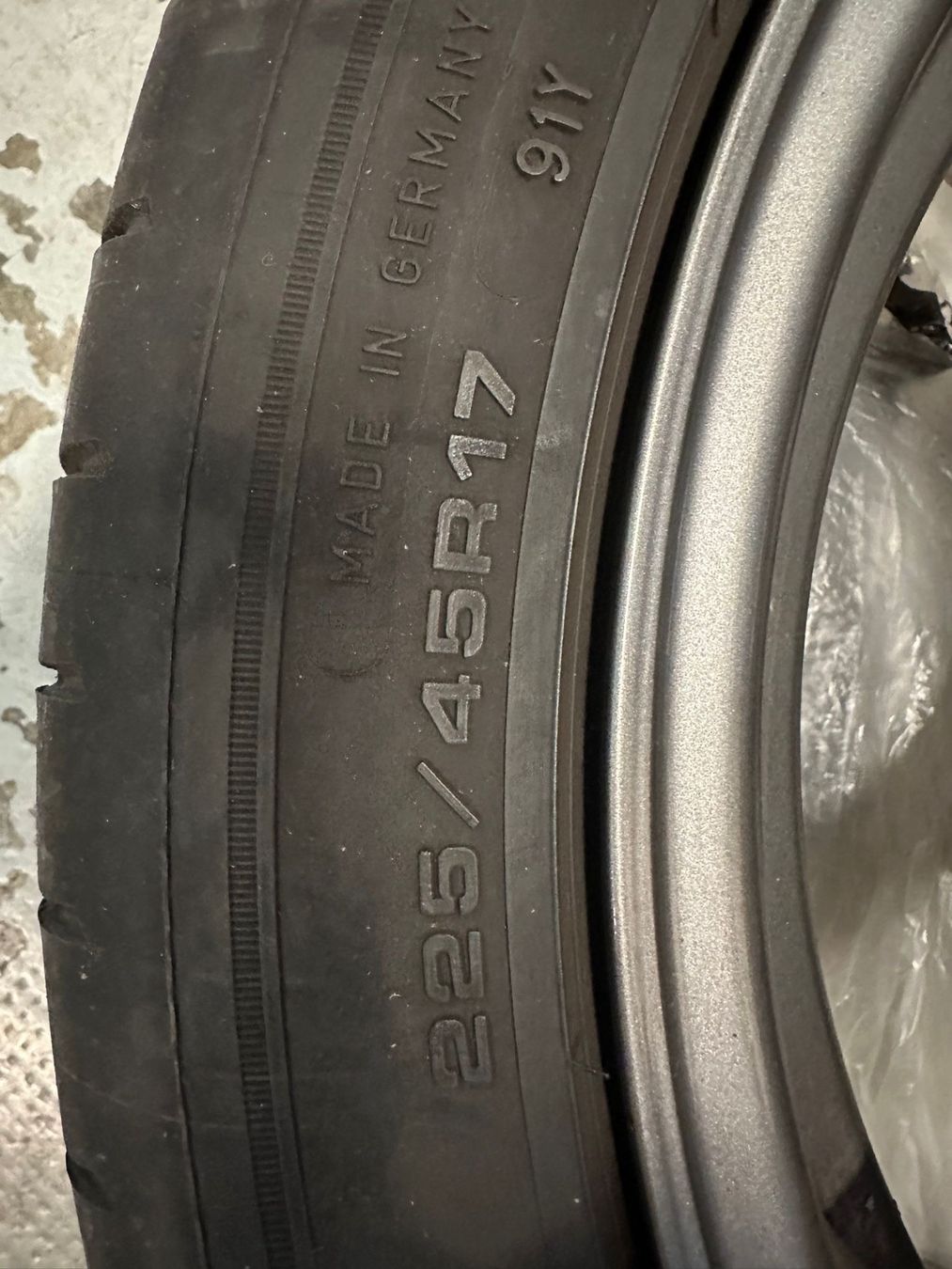 Pneus & Kompletträder: Sommer-Rad 225/45R17 91Y & RTS Felge 17x7JJ LK 5x100 ET 0 – Gebraucht aus Wengi b. Büren von Furti_82 1