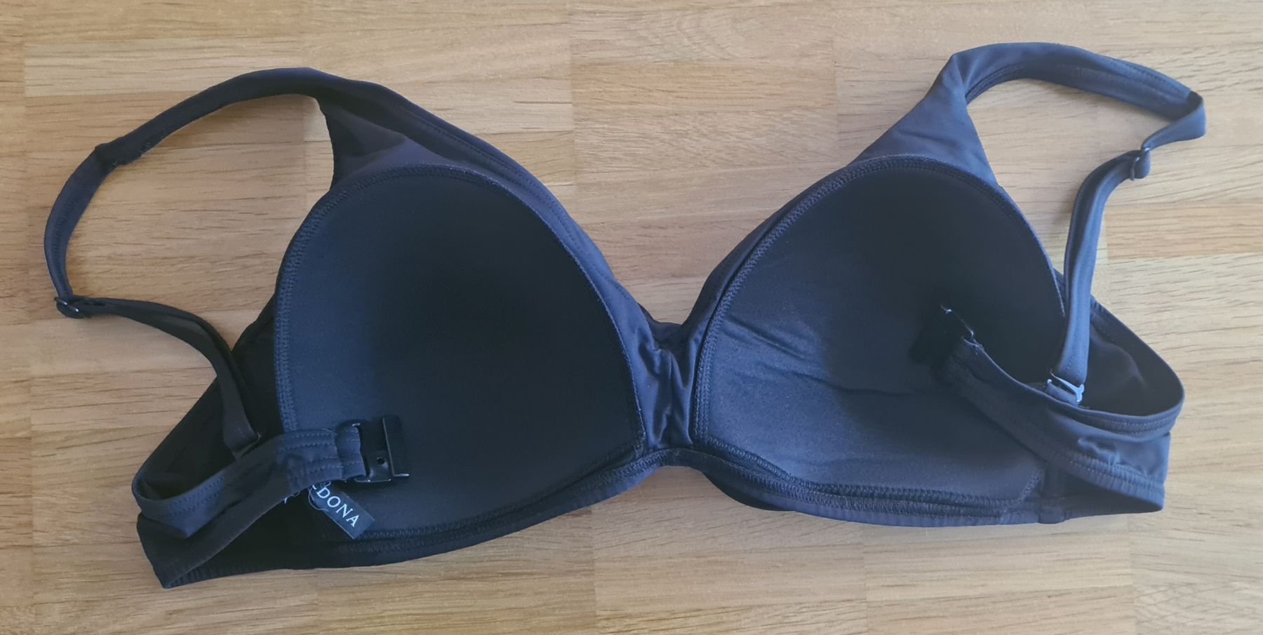 Beldona Badekleider & Bikinis: Schwarzer Bikini-Oberteil Grösse 40E, wie neu! – Neu (gemäss Beschreibung) aus Chur von Sonne01028 1