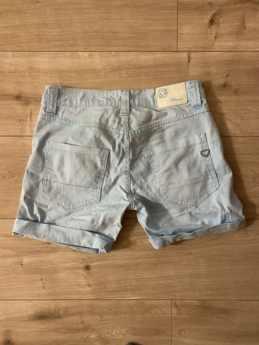 Please Jeans Jeans: Please Shorts XS – Usato da Bözberg venduto da Lilipzl 2
