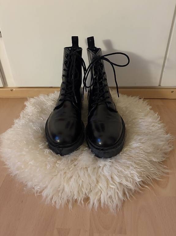 Scarpe da donna: Levi's echte Leder Schnürstiefel | Grösse 40 – Usato da Wittenbach venduto da Lenitalasirena 1