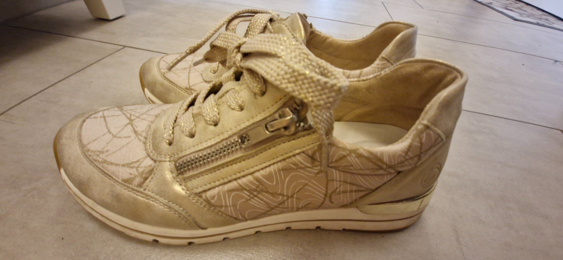 Scarpe da donna: Sneakers – Nuovo (secondo la descrizione) da Zell ZH venduto da Eva-Jana