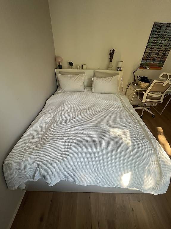 Letti: Doppelbett inkl. Lattenrost & Kopfteil – Usato da Zürich venduto da nic_c8k6 4