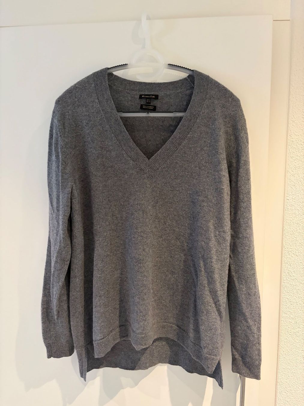 Massimo Dutti Pullover & Sweatshirts: Massimo Dutti Kaschmir Pullover grau – Gebraucht aus Dielsdorf von Anthony111