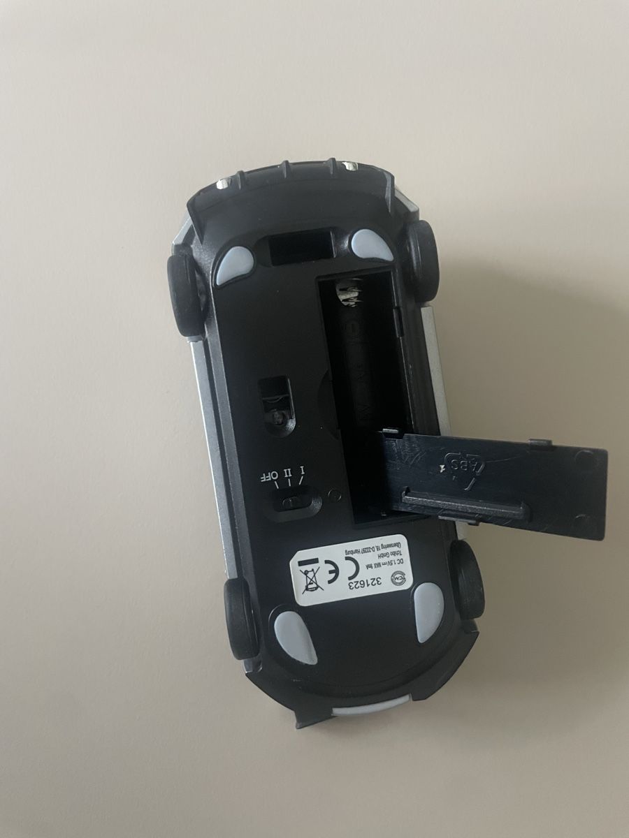 Mouse: Kabellose Computermaus Aston Martin silber mit USB Empfänger – Usato da Feldbrunnen venduto da moremi01 1