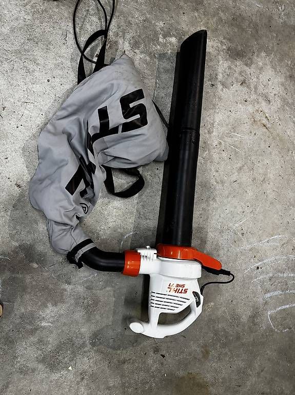 Soffiatori & Aspiratori per foglie: Stihl SHE 71 - Elektro-Saughäcksler  – Usato da Reichenbach i. K. venduto da Kusi8 2