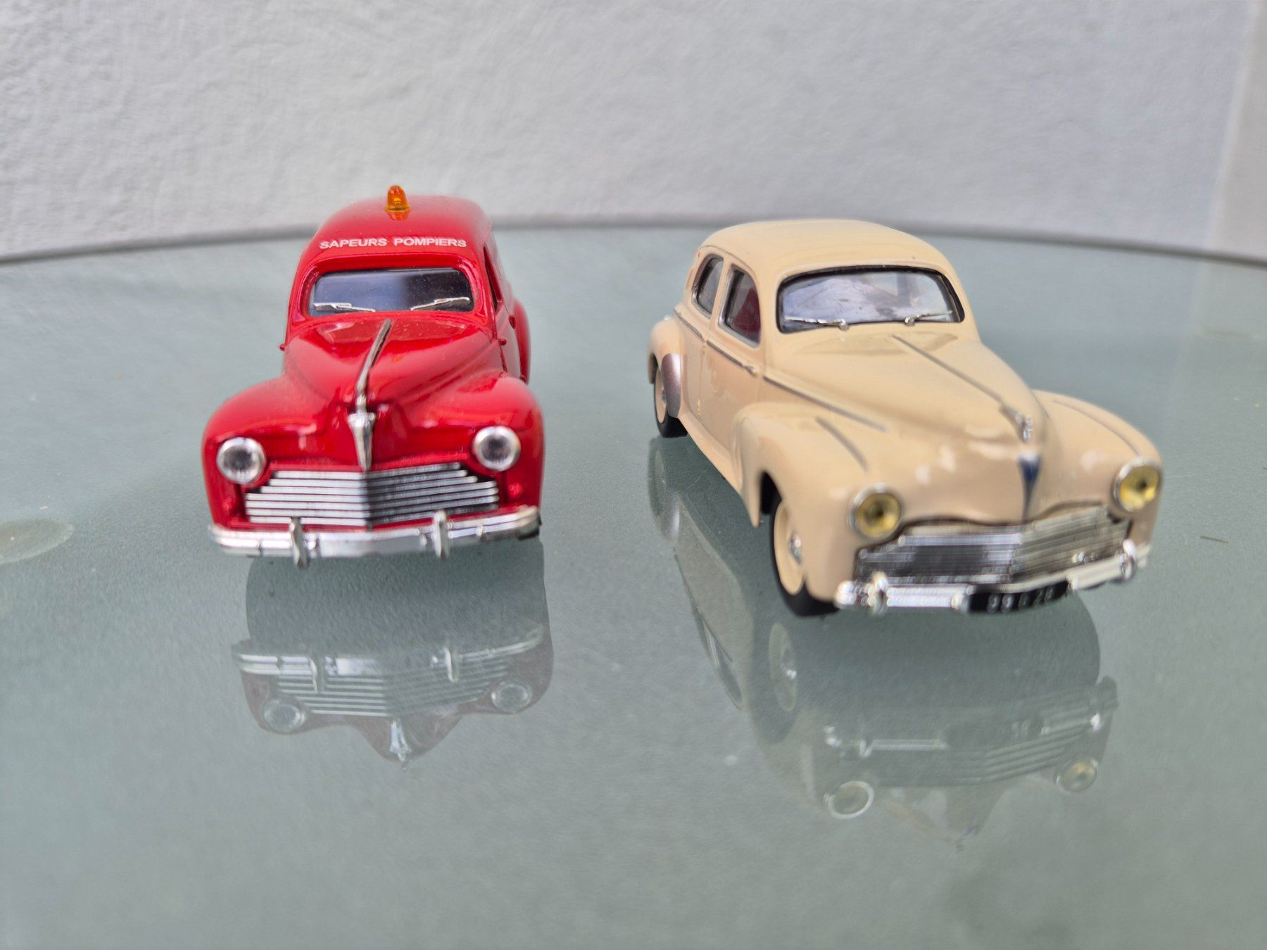 Peugeot Modellini d'auto: Peugeot 203 1:43 Versand 3.90 – Usato da Oberbuchsiten venduto da laffite54 3