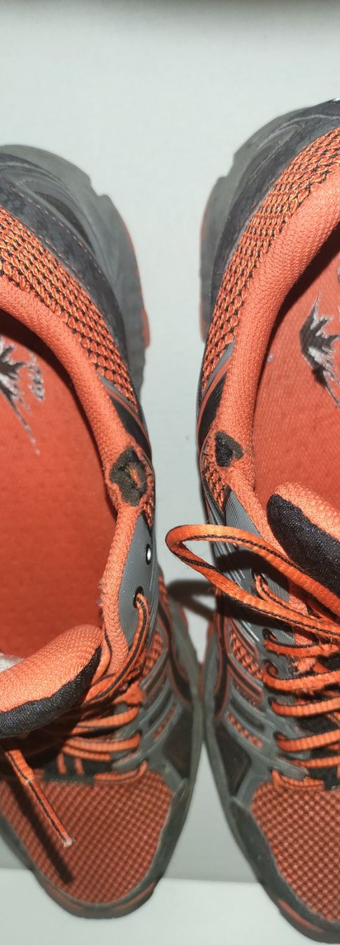 Asics Scarpe da uomo: Asics GORETEX T24BN Trailschuhe – Usato da Konolfingen venduto da noie 5