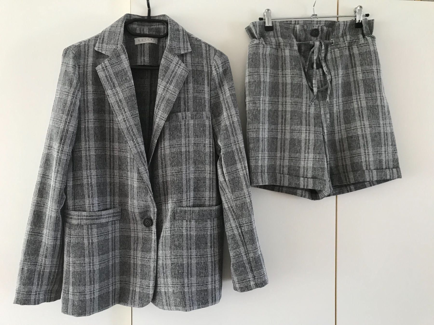 Kleiderpakete: Elegante Kombi, Blazer mit Short Gr. S,M – Neu (gemäss Beschreibung) aus Buchs ZH von baagii 3