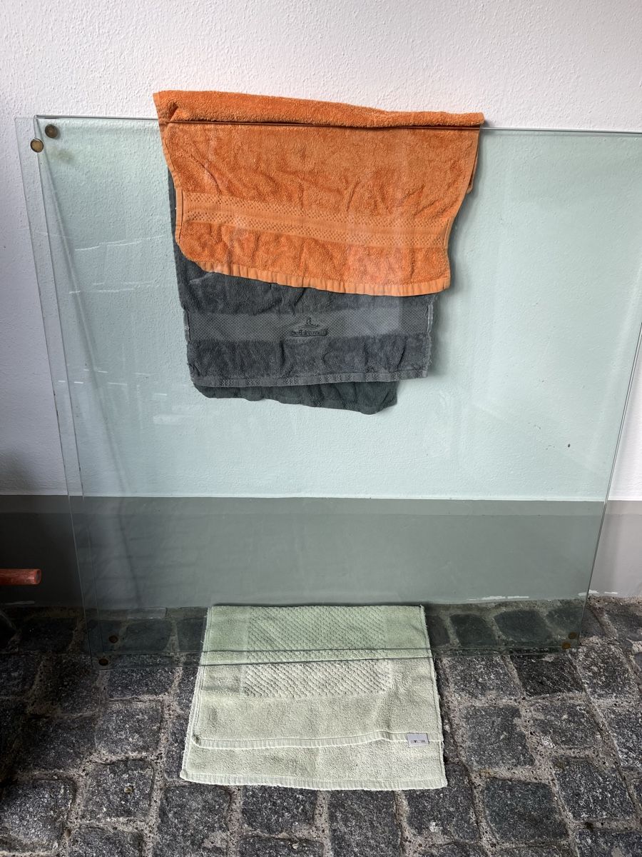 Bicchieri: Glasplatten-Sicherheitsglas (ESG) – Usato da Neerach venduto da boopsie97