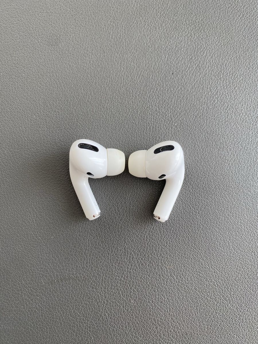 Apple Cuffie: AirPods Pro (1. Generation) Ohne Ladecase. – Usato da Zürich venduto da 183_hk22