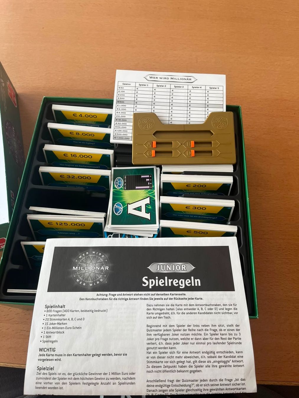Jumbo Giochi: Wer wird Millionär Junior Brettspiel von Jumbo – Usato da Küssnacht am Rigi venduto da Fueuerli 2