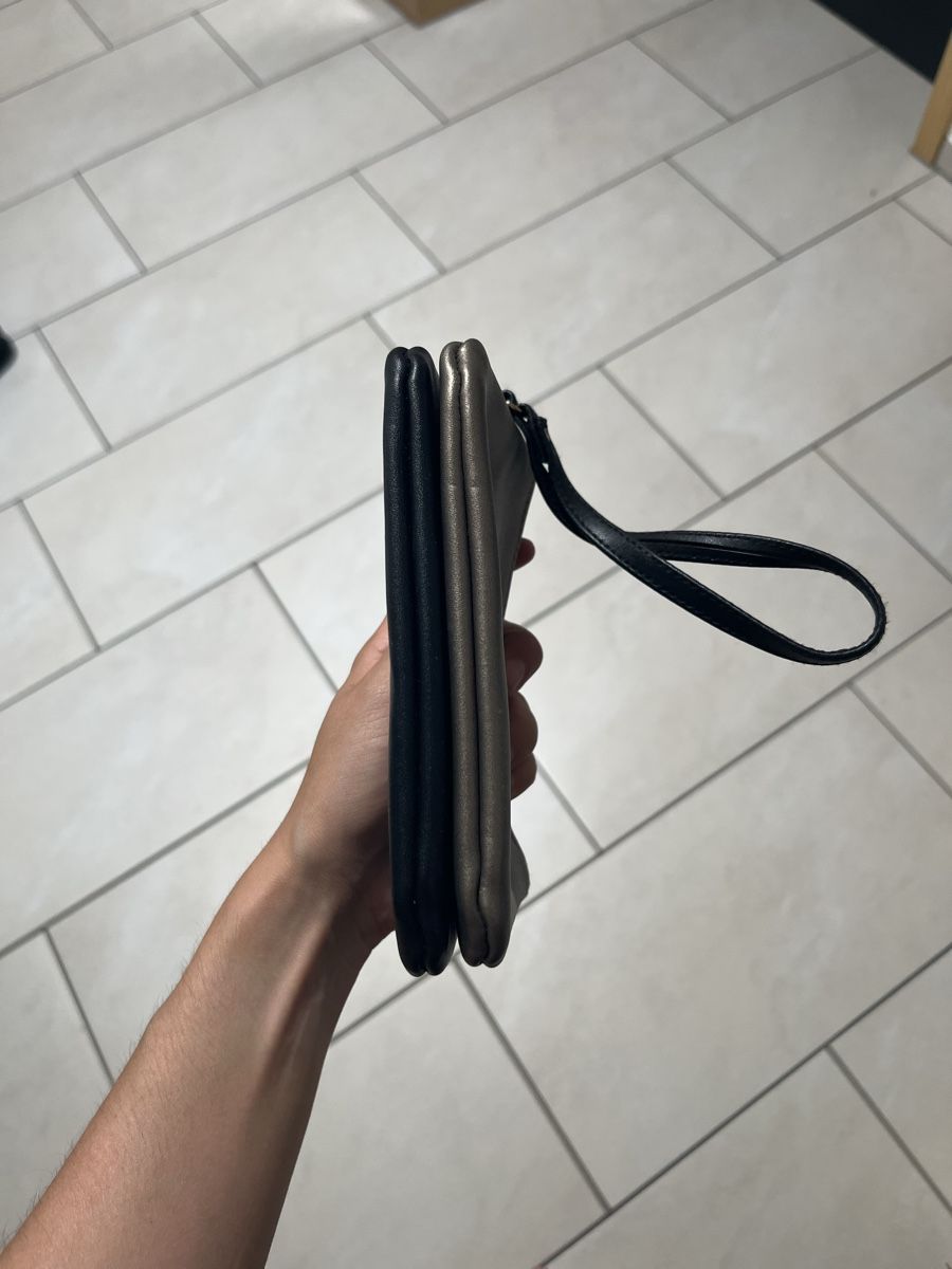 Taschen für Damen: Clutch – Neu (gemäss Beschreibung) aus Frauenfeld von ste_5h8b 1