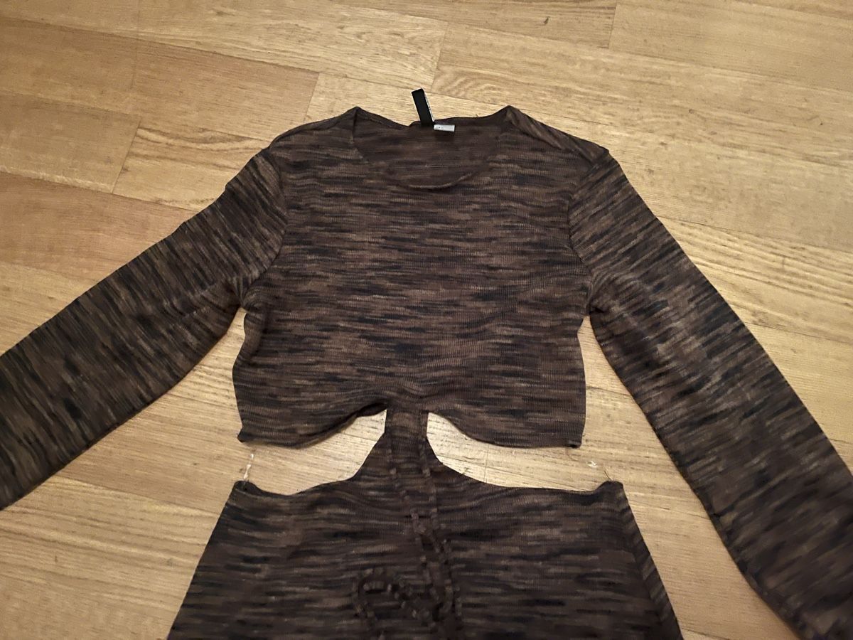 Vestiti: Neu: Cooles Kleid mit cut outs – Nuovo (secondo la descrizione) da Zürich venduto da MariaSusanne 1