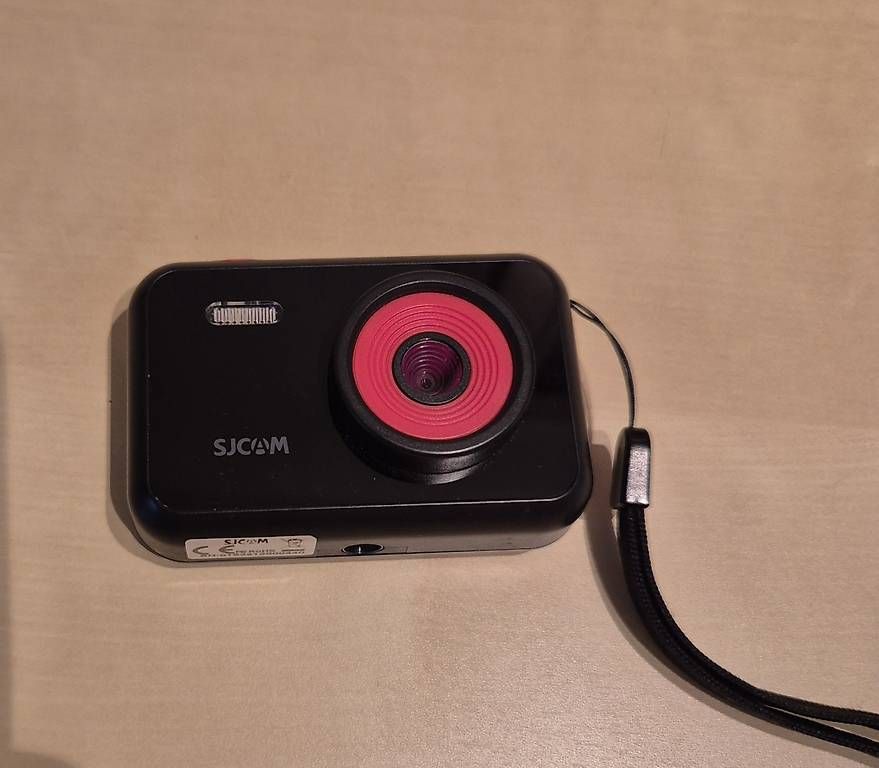 Fotocamera: SJCAM Kinderkamera – Usato da Giswil venduto da lllll018