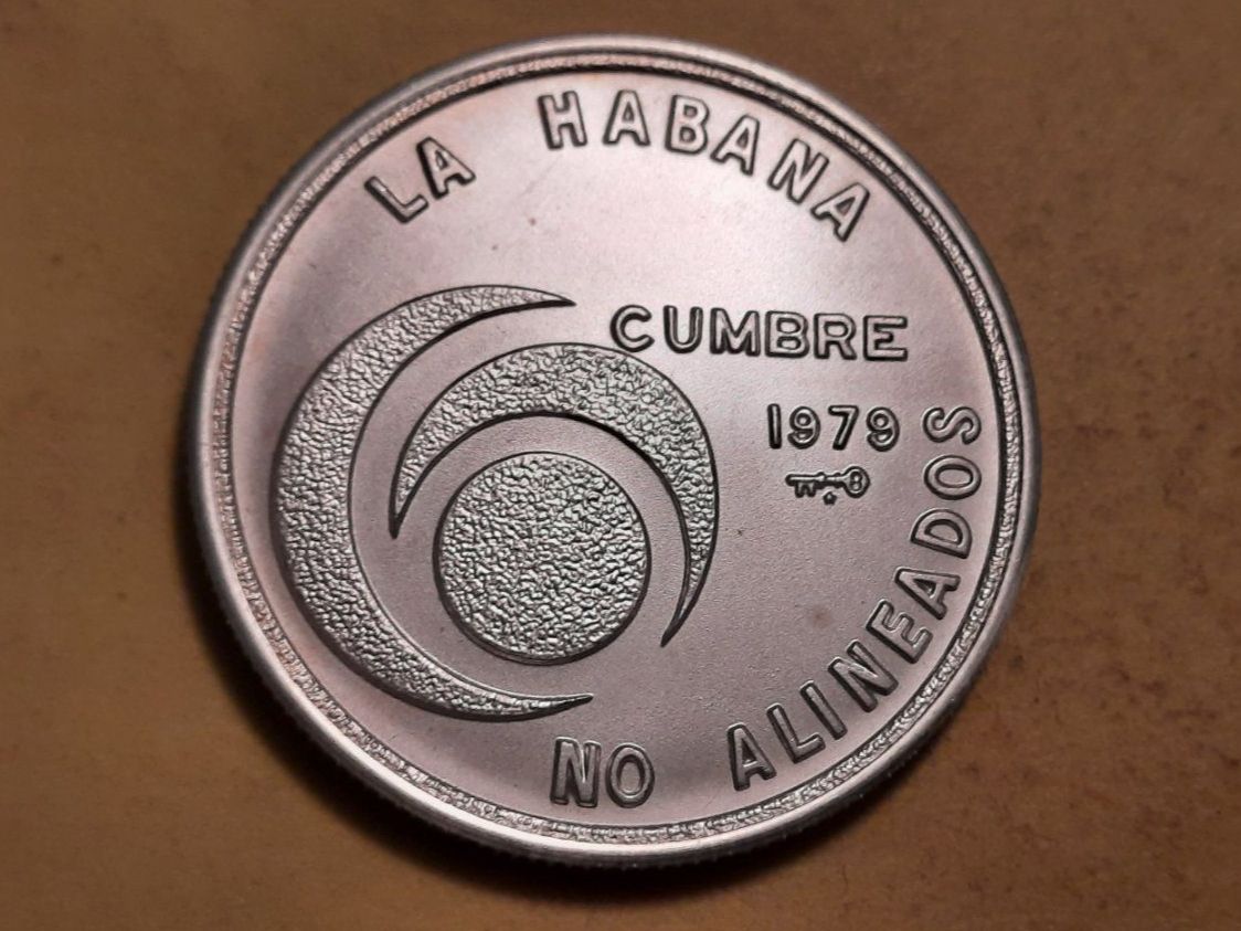 Tutti le monete: Kuba 20 Pesos "Summit Nonaligned Countries" 1979 Silber RAR – Usato da Buchs SG venduto da numispatica 1