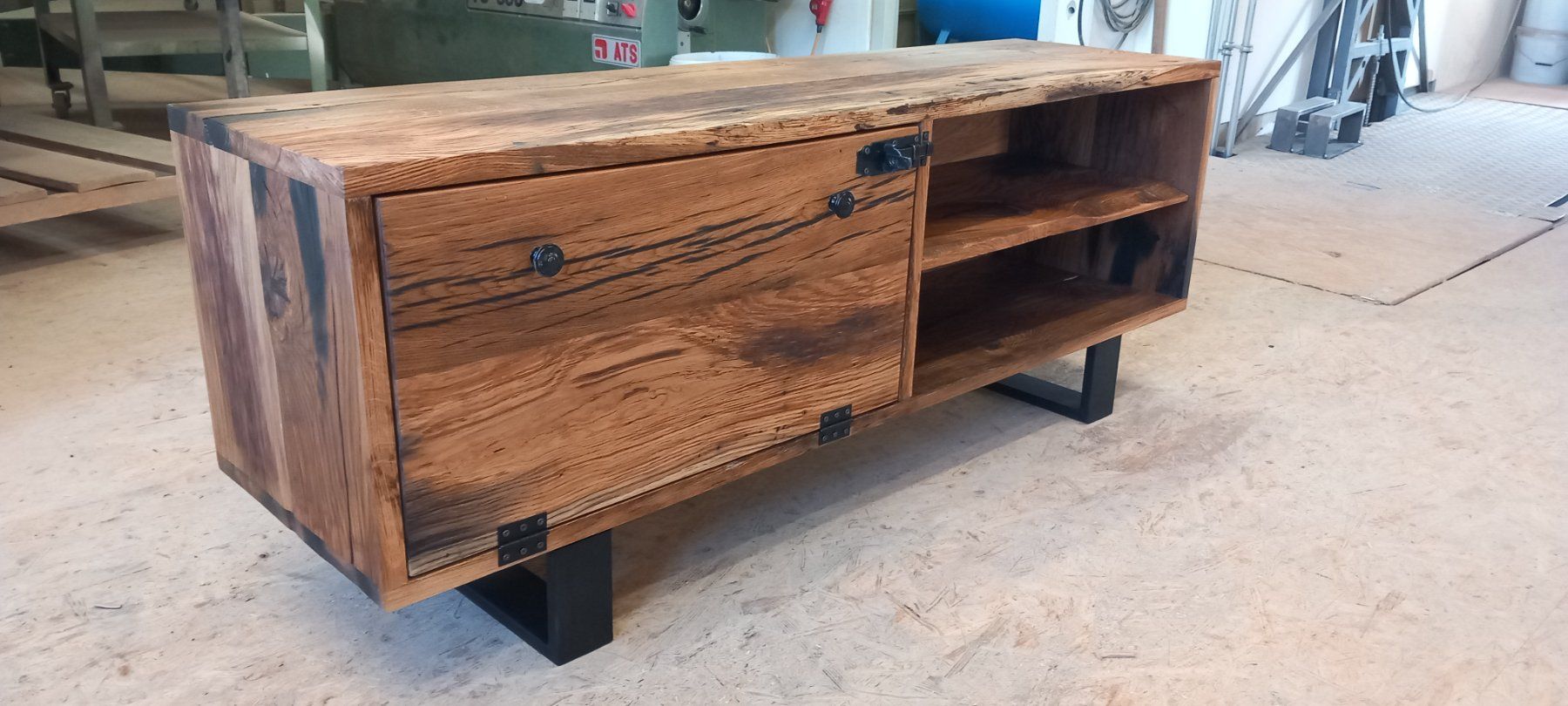 Kommoden: Sideboard aus  Eiche Schweizer Altholz 160cm (Action NP2500) – Neu (gemäss Beschreibung) aus Altishofen von Rossi464 5