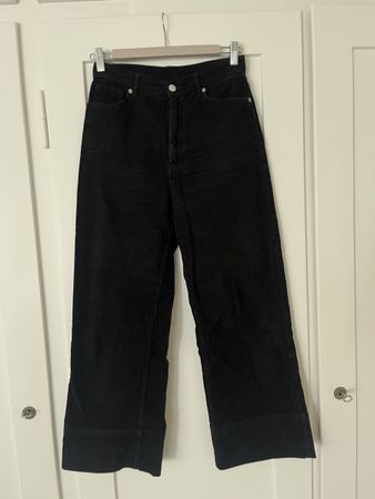 Schwarze Cord Hose 