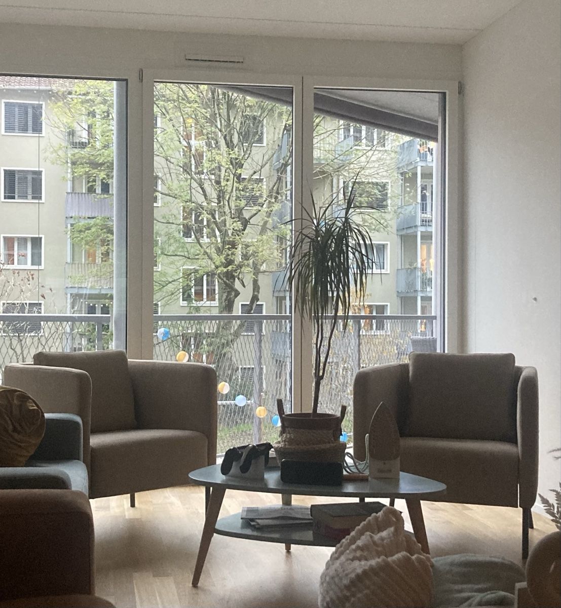 Ikea Poltrone: Sesseln (2 light brown sofà Chairs) – Usato da Zürich venduto da ele_8zjr