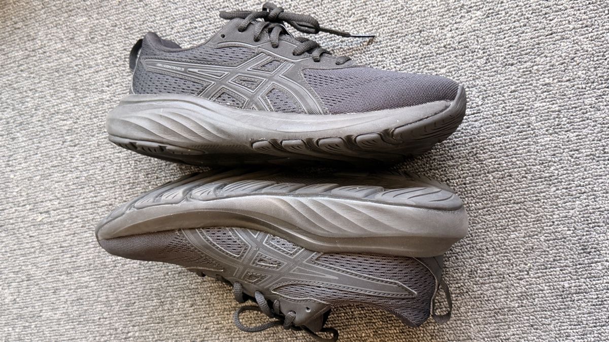 Asics Scarpe da uomo: Asics Gel unisexe taille 40 noir – Usato da Bulle venduto da LeMoleson 3