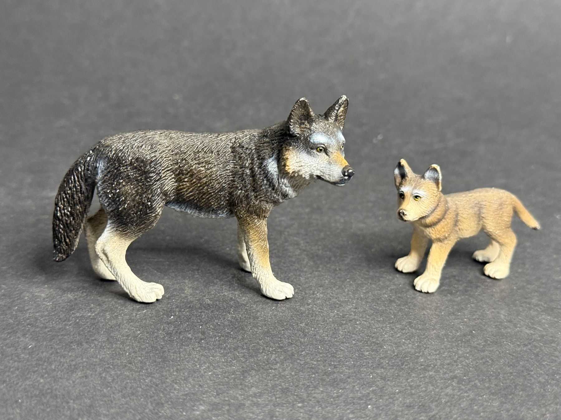 Schleich Statuette: Schleich Wolf und Welpe Tiere Wölfe – Usato da Ennetbaden venduto da mapa05 3