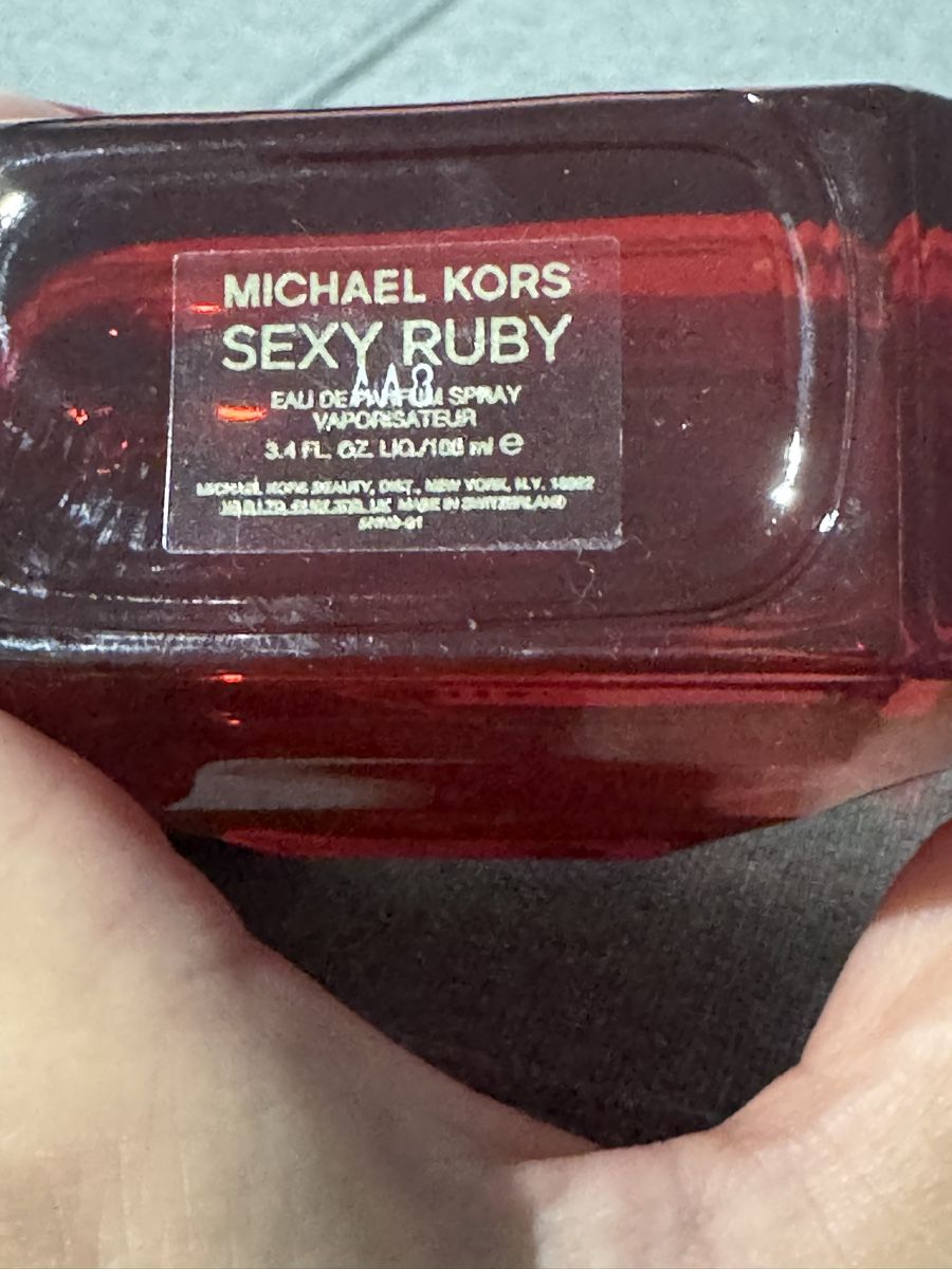 Michael Kors Parfums & Eau de Toilette: Michael Kors Sexy Ruby edp 100ml – D'occasion à Genève par ribes_rubrum 1