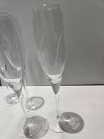 4 elegante Vintage Sektkelche mit Wirbeldesign