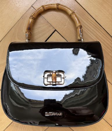 Chic Black Patent Handbag with Bamboo Handle - Perfect Summe