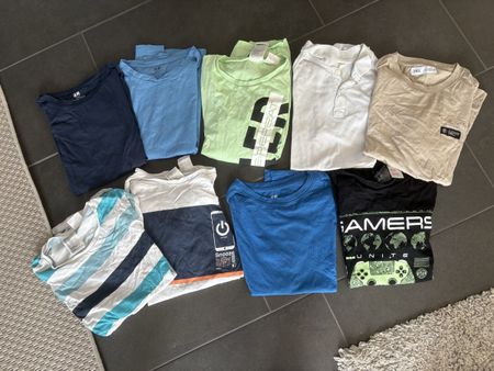 T-Shirts Jungen 9er Pack Grösse 158/164 verschiedene Marken 