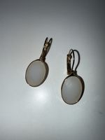 Elegante Ohrhänger, goldfarben mit weissem Stein, neu!