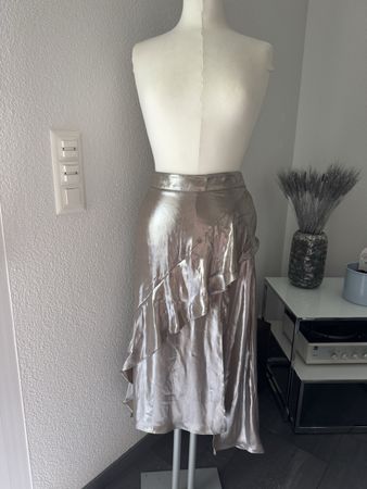Rock ZARA silber Grösse XS mit Rüschen 