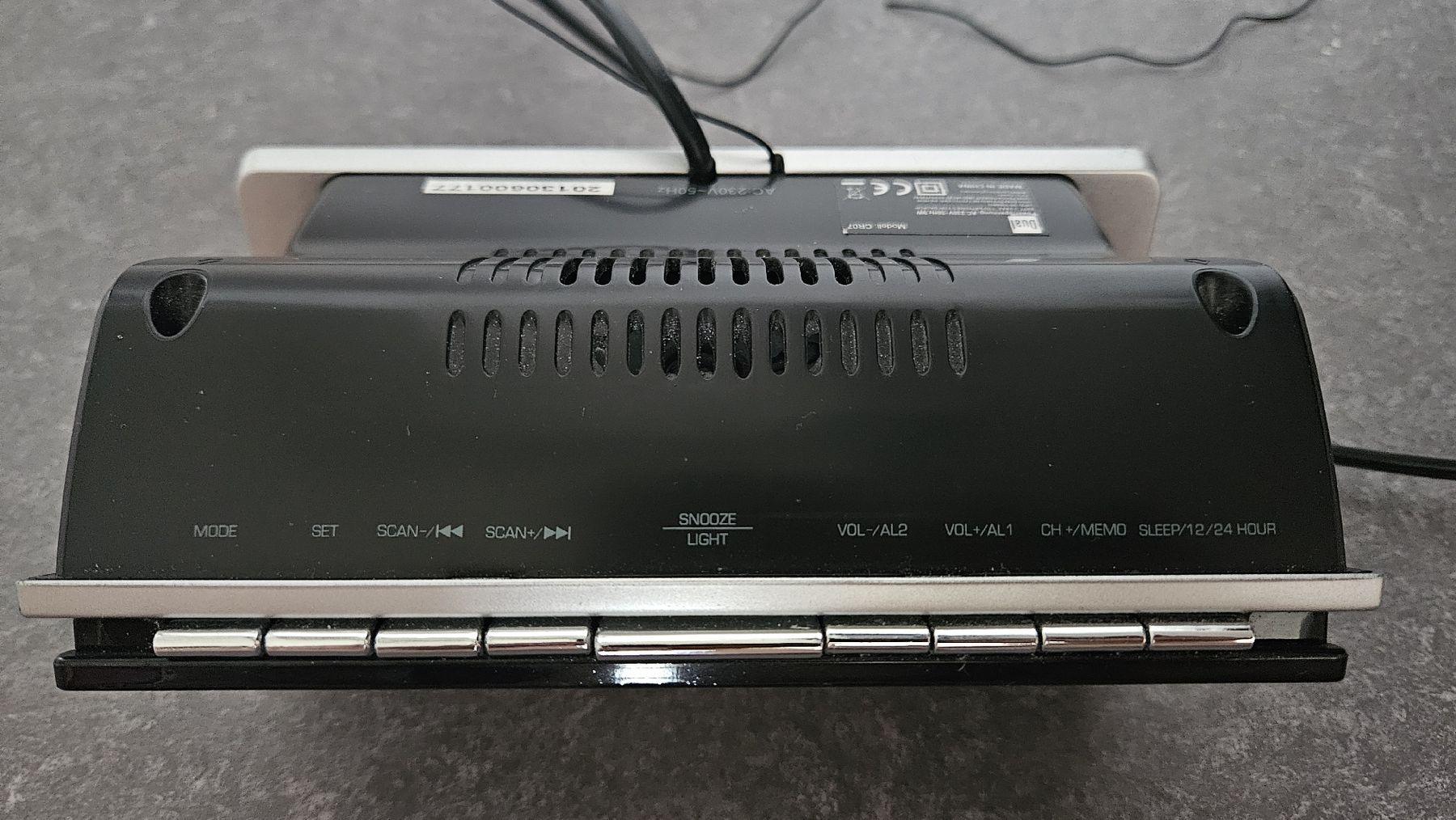 Dual Sveglie: Dual Uhrenradio CR 07 – Usato da Arbon venduto da Kornflex 2