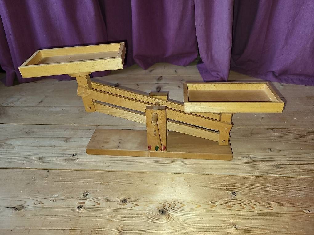 Giocattoli: Spielwaage aus Holz – Usato da Thun venduto da t_h_cl6d 1