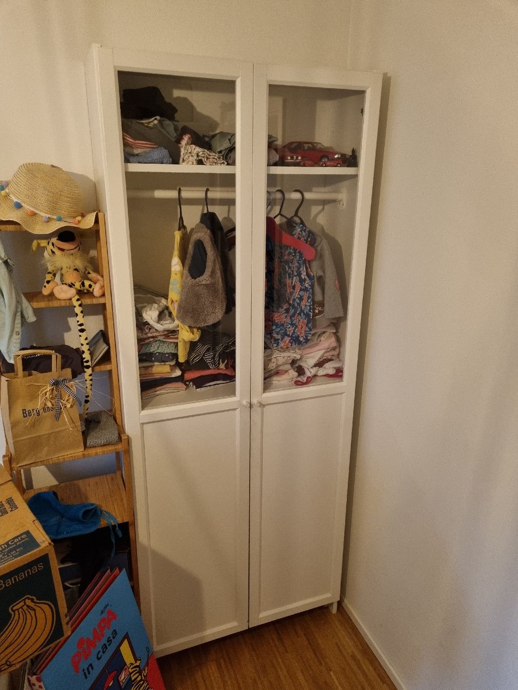 Armadi: Kinderkleiderschrank IKEA – Usato da Zürich venduto da chlaus07