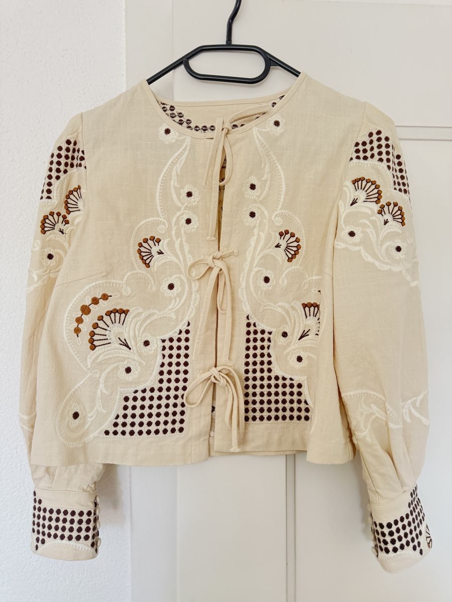 Camicette: Bestickte Bluse aus 100 % Baumwolle – Usato da Sion venduto da b2c1cat