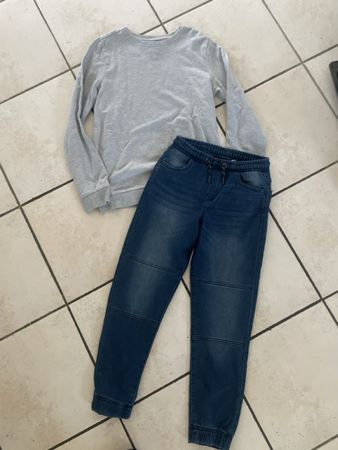 Sweatshirt grau und Jogg Jeans Gr. 146 