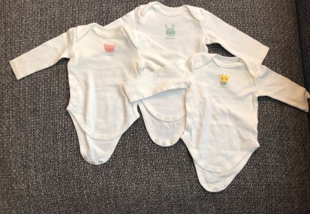 3 weisse Baby Bodys/Strampler, Gr. 62