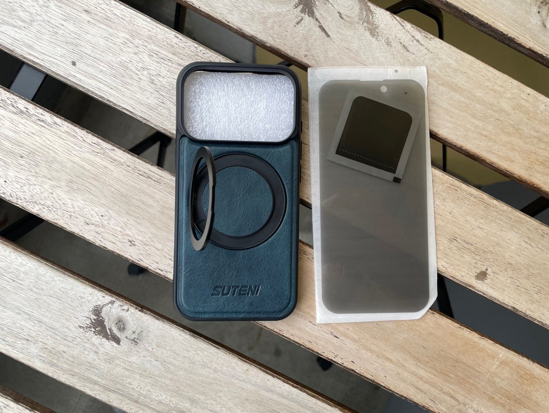 Apple Cover & Protezioni schermo: Coque iPhone 17 Pro MagSafe Hülle – Nuovo e nell'imballaggio originale da Thônex venduto da BrYu 8
