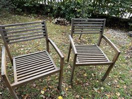 Gartenstühle mit Armlehne aus Holz