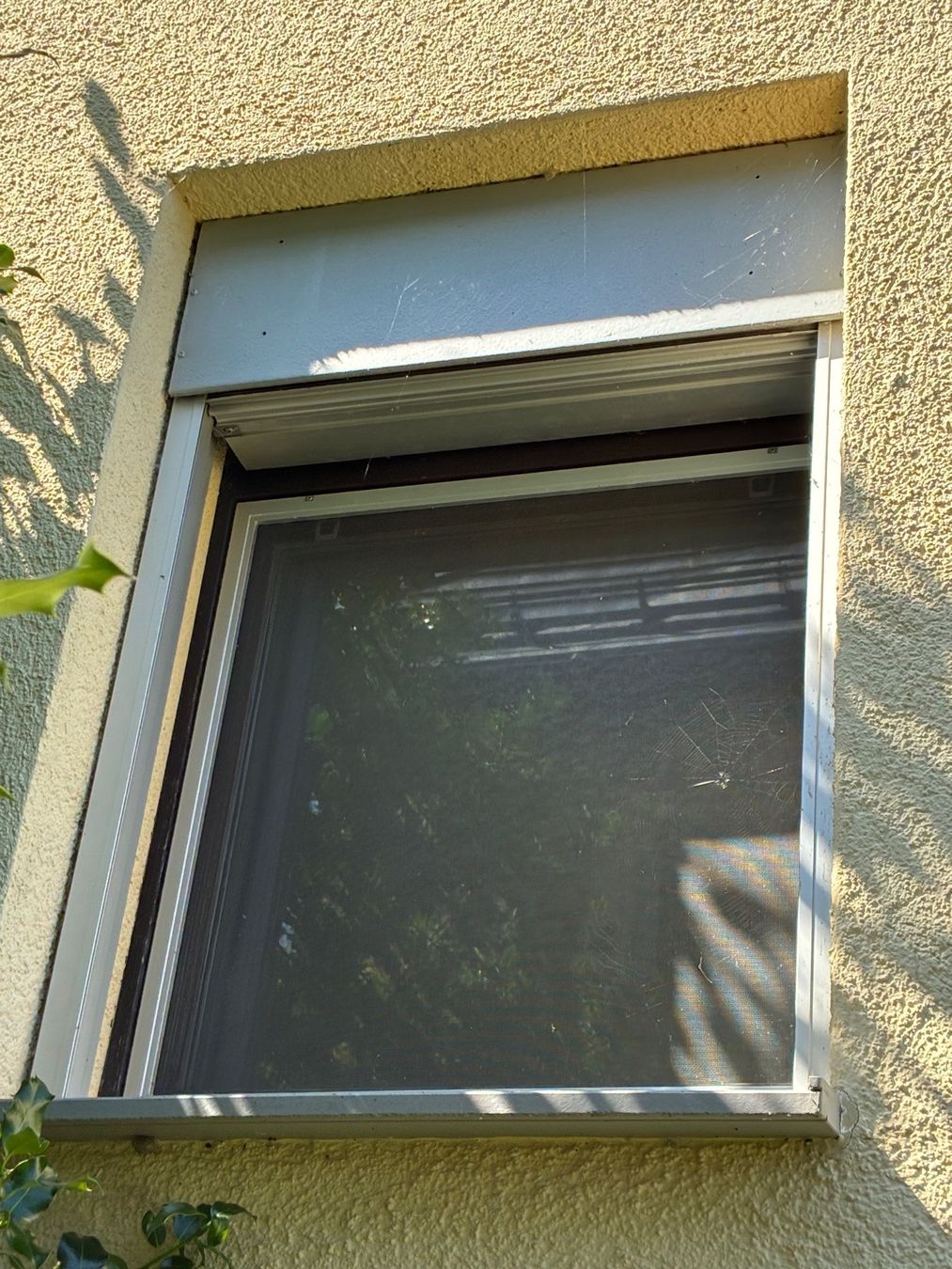 Stobag Markisen: Elektrische(r) Sicherheitsfaltstore / Rollladen Stobag – Gebraucht aus Goldau von padlmucki