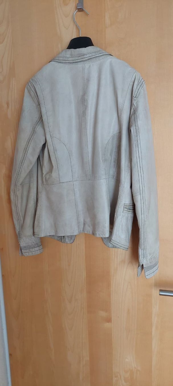 Vestes: schöne Lederjacke zu verkaufen – D'occasion à Wädenswil par nadiakunz 1