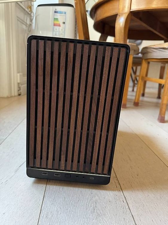 AI Computer mit AMD MI50 GPU und 32 GB VRAM (Neu und originalverpackt ...