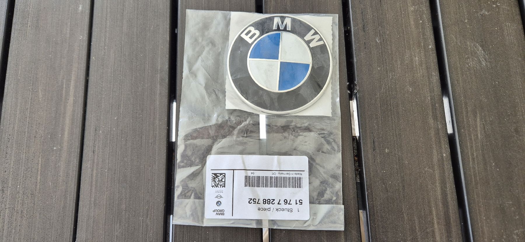 BMW Tutti pezzi di ricambio auto: BMW Logo / Emblem - Originalteil, Neu – Nuovo e nell'imballaggio originale da Dietikon venduto da wel_2nvf 1