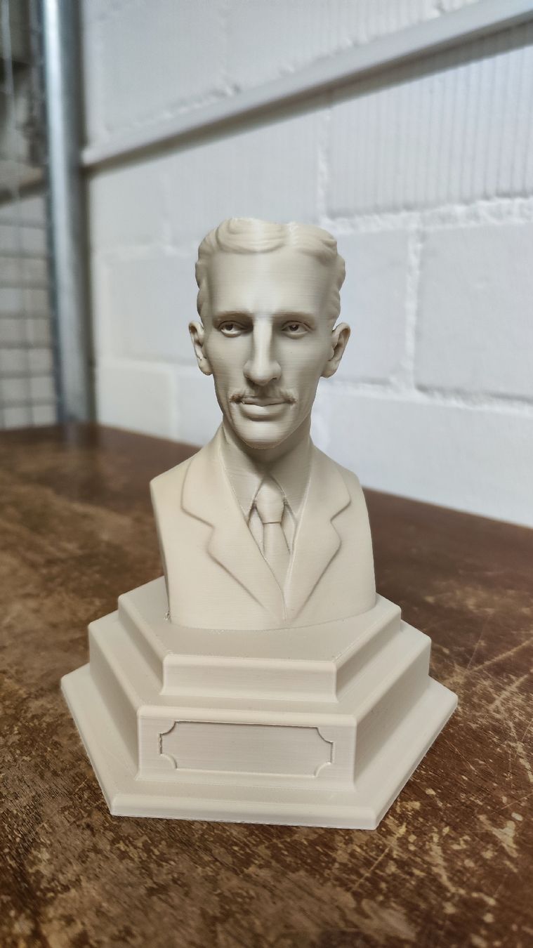Sculptures & Statues: Nikola Tesla Büste – Neuf (Voir description) à Zürich par turbopuz 1