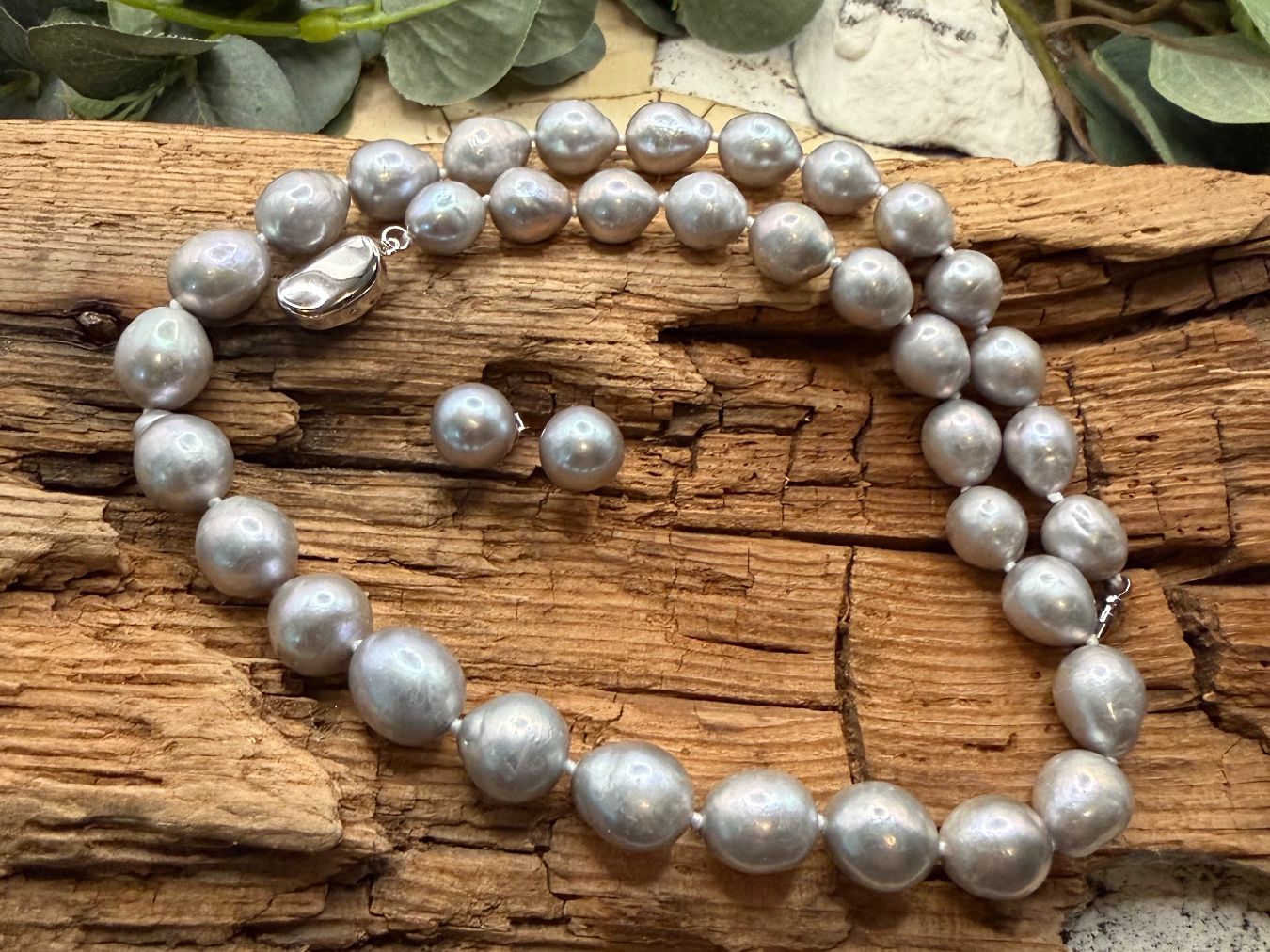 Sonstiger Schmuck: Set Collier Edisonperlen grau mit Ohrsteckern – Neu (gemäss Beschreibung) aus Luzern von S.Kern01 2