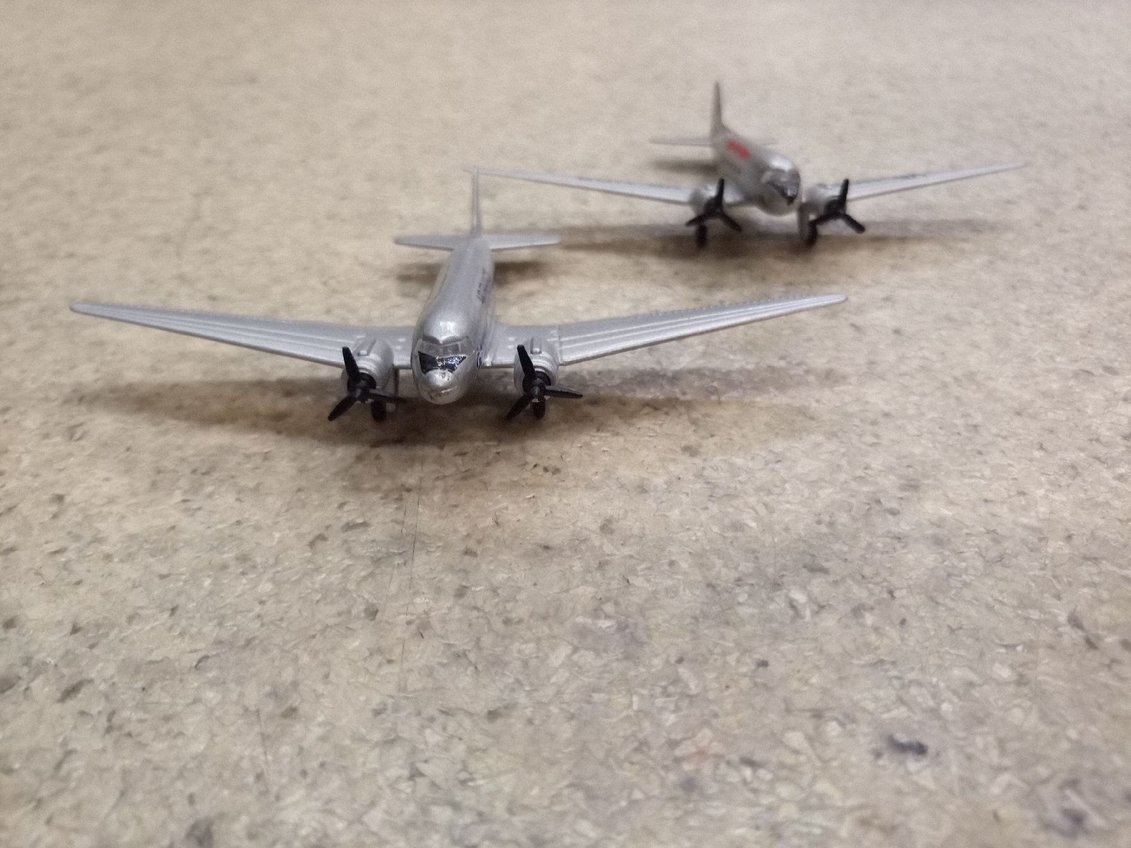 Kit di modellismo & Modellini statici: 2 Flugzeugmodelle Schabak – Usato da Reiden venduto da Zofi-Brocki 4