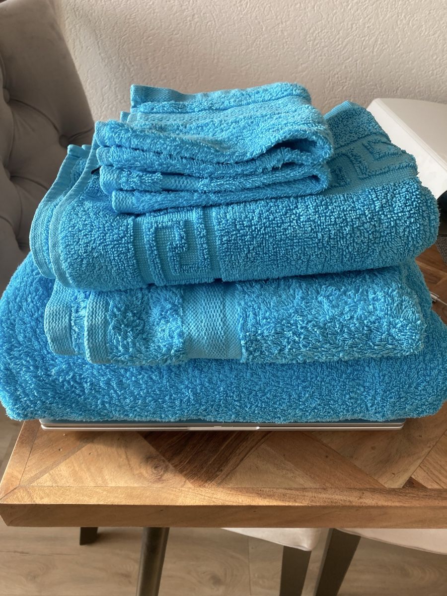 Badetücher: Blaues Frottiertücher-Set – Gebraucht aus Zürich von Timbera