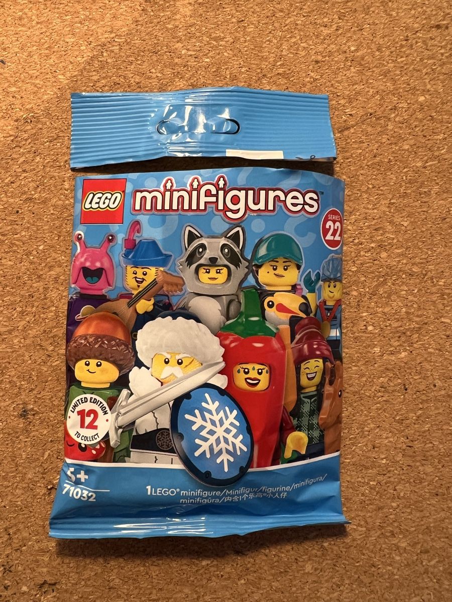 Lego Kit di costruzioni: Lego Minifigures serie 22 – Nuovo (secondo la descrizione) da Giubiasco venduto da Simone927lilla