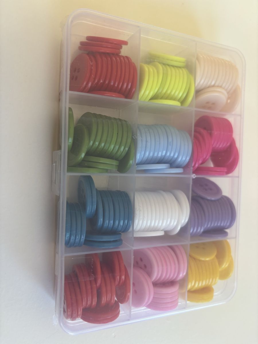 Bottoni: 180x4 hole sewing buttons 15mm – Nuovo e nell'imballaggio originale da Rüti ZH venduto da lau_5yjf 4