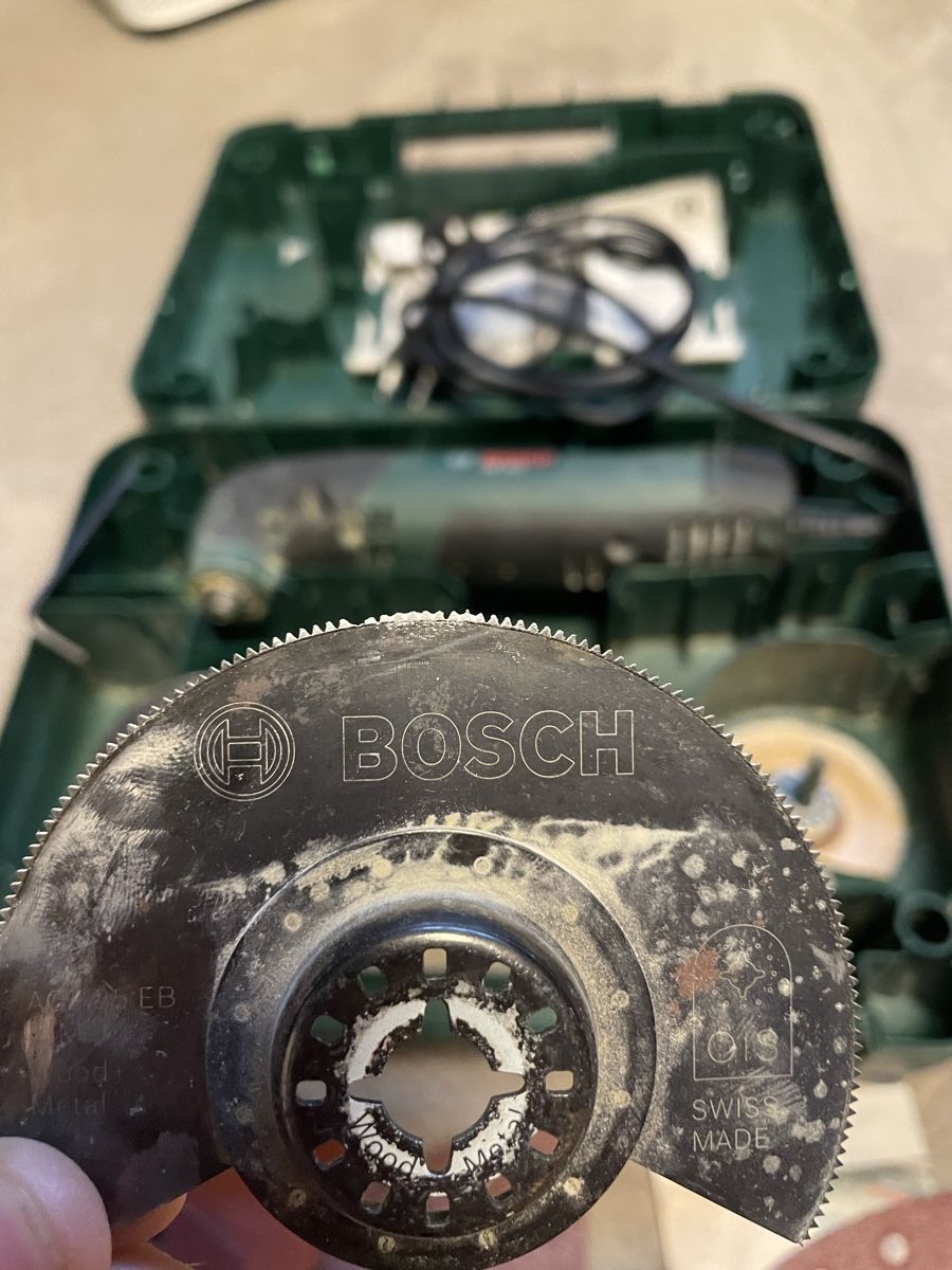 Alle Maschinen: Bosch multifunktionswerkzeug PMF 190 E – Gebraucht aus Greifensee von  3